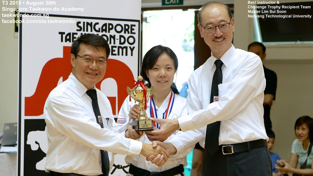 Grandmaster Henry Low Master Lim Sui Soon Instructor Adeline Wang Best Team Nanyang Technological University Singapore Taekwondo Academy